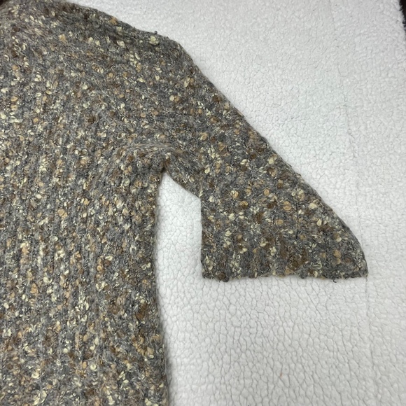 Women’s Susan Bristol 1X Tan Cardigan Sweater - Picture 7 of 13